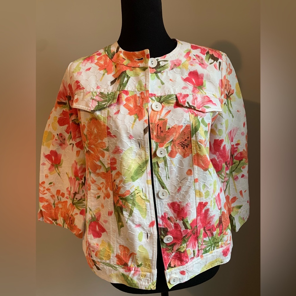 Appleseeds floral jacket size 8